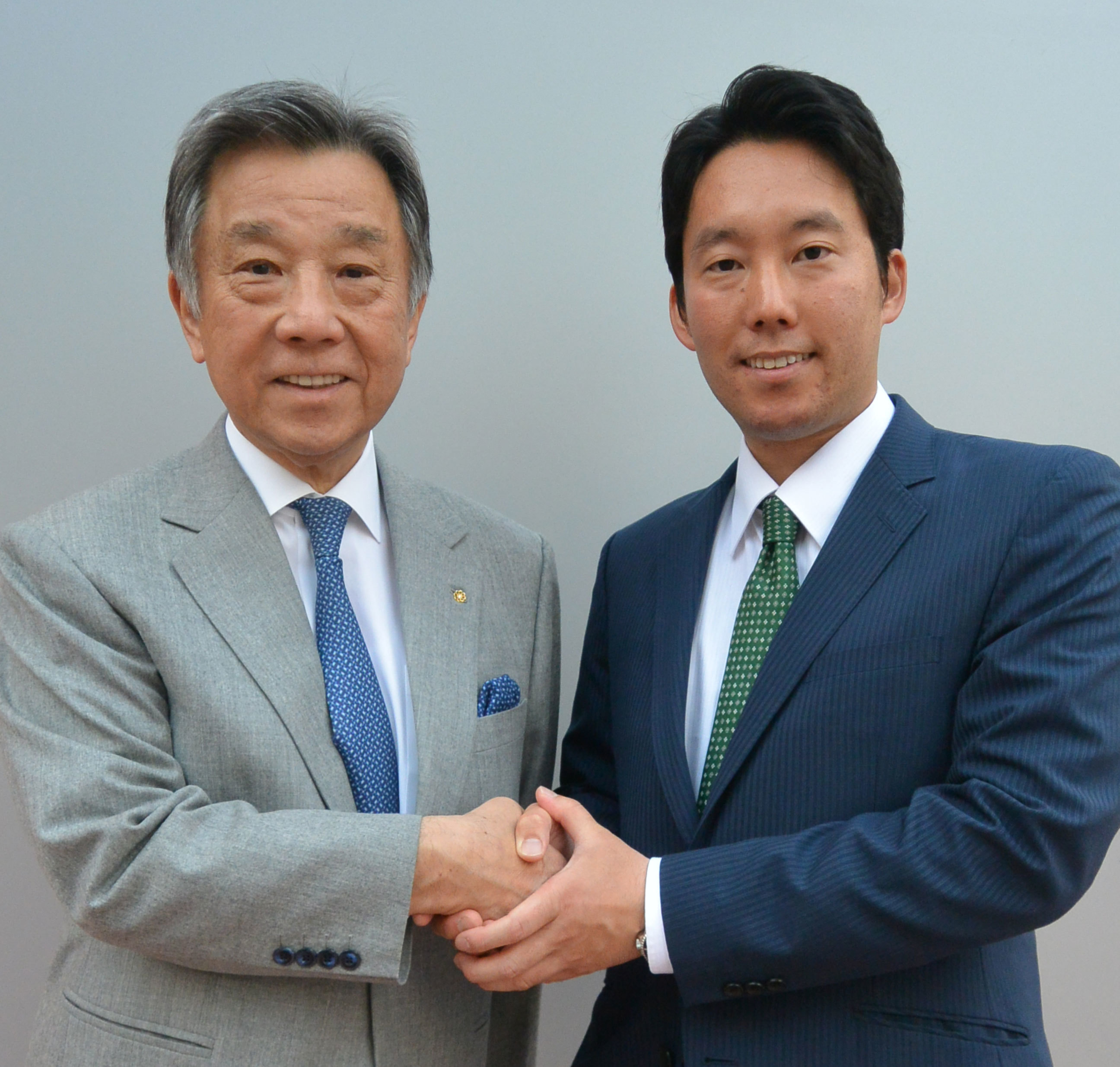 おくむら文洋(左)、おくむら文悟(右)